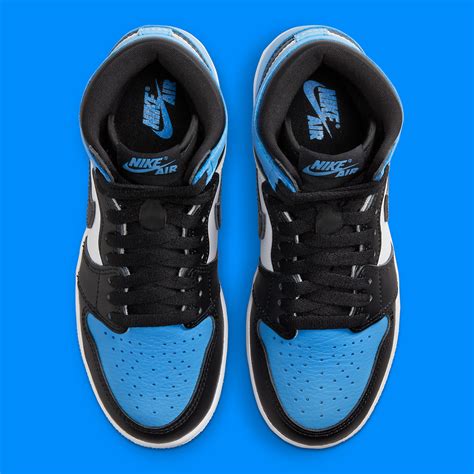 Air Jordan 1 Retro High OG "UNC Toe" DZ5485-400 | SneakerNews.com