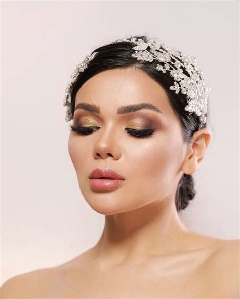 Stunning Spring Wedding Makeup Looks For Every Bride