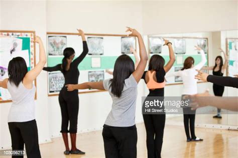 400 Los Angeles Ballet Academy Stock Photos, High-Res Pictures, and ...