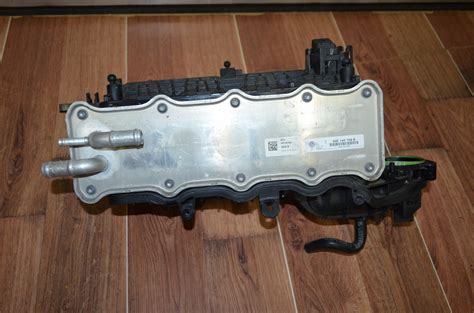 Kolektor ssący audi vw seat skoda 04E129711L 04E129711L 04E145749B za