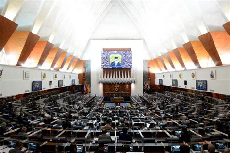 Ahli Parlimen Bersatu Paling Malas Hadir Sidang Dewan Rakyat Kosmo