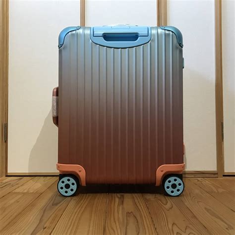 Rimowa X Alex Israel リモワ アレックス イスラエルグラデーションカラースーツケース リモワ ｜売買されたオークション情報、yahooの商品情報をアーカイブ公開