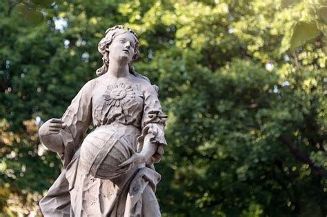 Premium Photo Sandstone Statues In The Saxon Garden Warsaw Poland