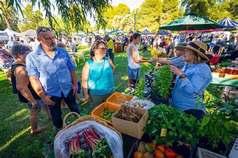 Sunraysia Farmers' Market Jaycee Park Mildura - 7 JAN 2023