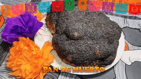 Pan de muerto con ceniza de hoja de TOTOMOXTLE u hoja de maíz DIA DE