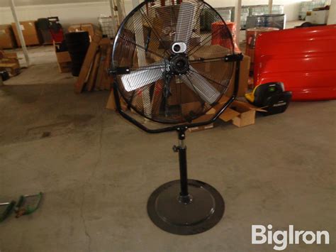 Maxx Air Hvpf 30 Yoke 30 Electric Pedestal Fan Bigiron Auctions