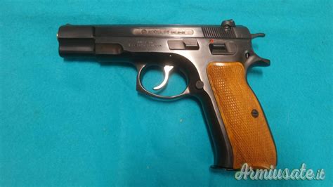 Pistole Pistola Semiautomatica Marca Cz Mod Combat Cal X