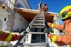 Herido Un Instalador De Placas Solares Tras Caer Desde Dos Metros En