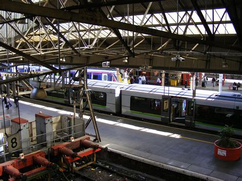 Class 350 Lm And Class 175 Atw Crewe A London Midland Cl… Flickr