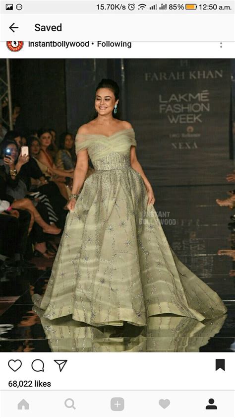 Pin By Bhavika Sawhney On Wedding Clothes Fashion Lakme Fashion Week