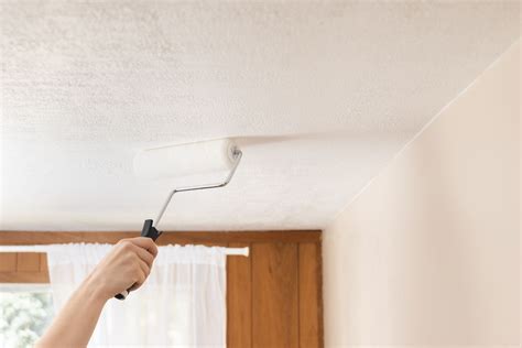 Ceiling Cleaning: How to Clean a Ceiling