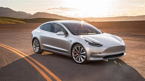 特斯拉model 3充电时间，新能源汽车特斯拉model 3 【图】 电动邦