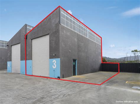 Factory Warehouse Industrial Property For Lease In 3 13 Cessna Way