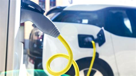 Aviva Launches Standalone Cover For Electric Vehicle Charging Points