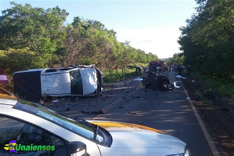 Unaienses Una Mg Grave Acidente Envolvendo Amarok E P Lio Entre