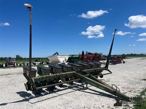 John Deere 7000 8 Row 30 Planter Bigiron Auctions