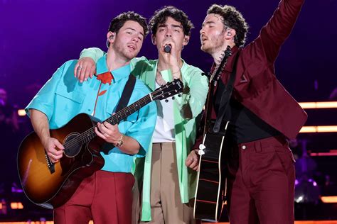 Jonas Brothers Bring Dad Kevin Jonas Sr Out During Nashville Concert