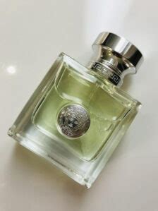 Best Smelling Woodsy Perfumes For Her Tested In