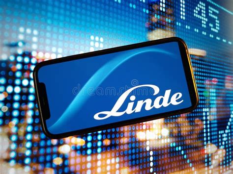 Linde Logo Displayed On Mobile Phone Editorial Image Image Of Technology Chemical 303630515