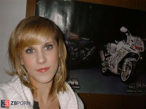 Fledgling Stunner ZB Porn