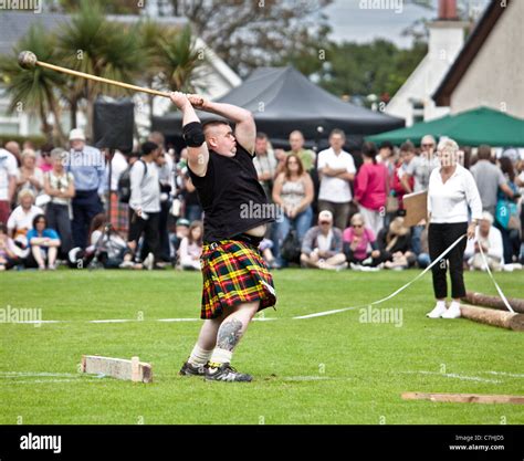 Hammer Throw Scottish Highland Games Hi Res Stock Photography And