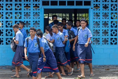 Samoa Observer School Grants Given This Week