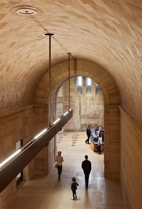 Frank Gehry Restores Entrance And Corridor At Philadelphia Museum Of Art Frank Gehry