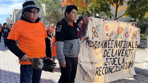 Réconciliation Marcher Devant Pour Ses Enfants Journée Nationale De