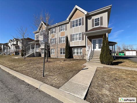 Triplex Vendre Contrecoeur Chambres Salles De Bain