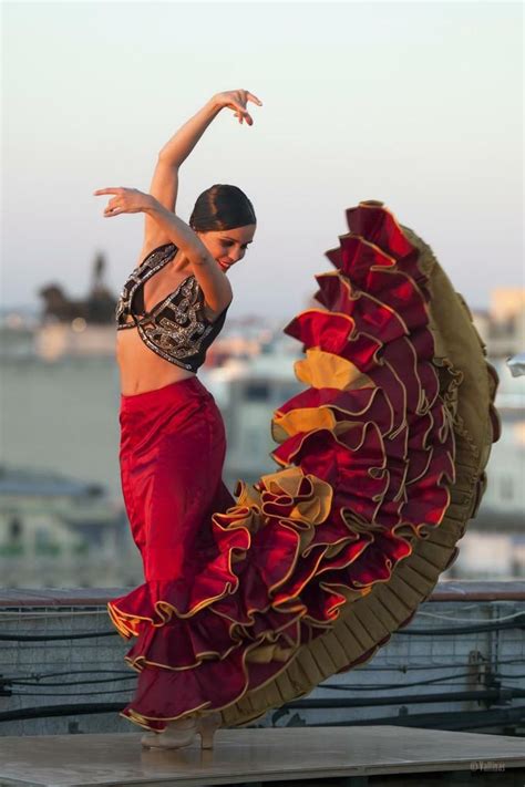 Media Preview Flamenco Dancers Traditional Dance Spanish Dance