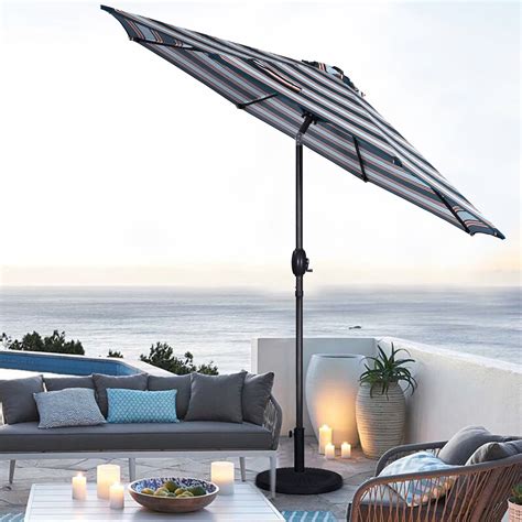 CozyHom Outdoor Outdoor 9 Ft Stripes Round Crank Premium Patio Umbrella