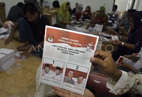 Pelipatan Surat Suara Pilpres Antara Foto