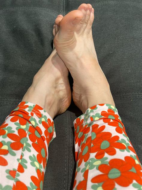 Original veiny feet #5 : r/veiny_feet_are_sexy