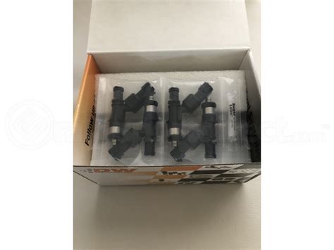 Deatschwerks Fuel Injectors 1000cc W Top Feed Fuel Rails Subaru Wrx