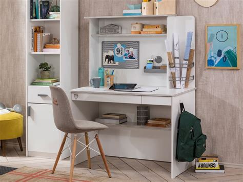 Небольшой письменный стол для школьника: 77 фото