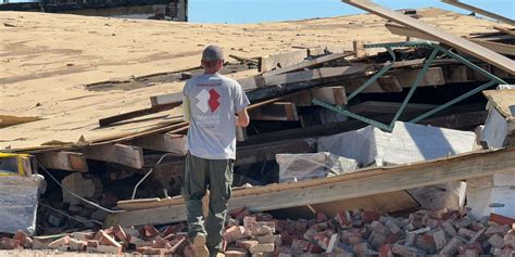 Multiple EF-3 tornadoes lay ruin to Oklahoma during deadly tornado ...