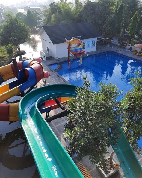 danau dariza resort garut penginapan  nuansa rumah adat