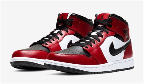 Air Jordan 1 Mid Chicago Black Toe Shirts | SneakerFits.com