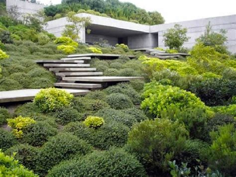 How to build a garden stairs design as a decorative element?