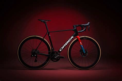 A La D Couverte Des Orbea Orca Et Orca Aero De L Quipe Lotto Dstny