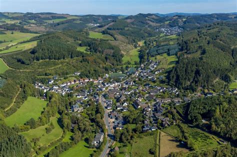 Oberelspe Aus Der Vogelperspektive Ortsansicht Im Talbereich In