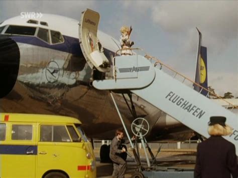 Imcdb Org Volkswagen Kombi Lufthansa Typ T In