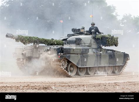 Chieftain Tank British Hi Res Stock Photography And Images Alamy