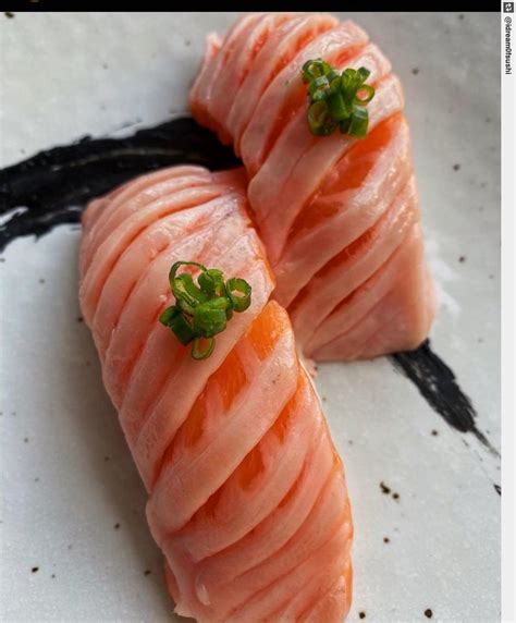 Salmon Belly Sushi