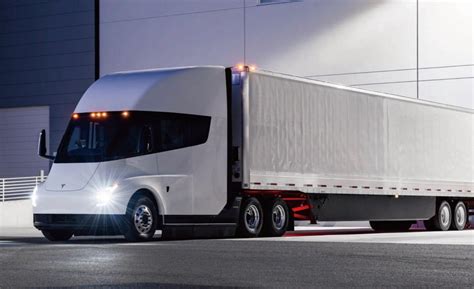 Tesla Semi 電動卡車已開始量產，百事可樂終於能拿到車了 三嘻行動哇 Yipee