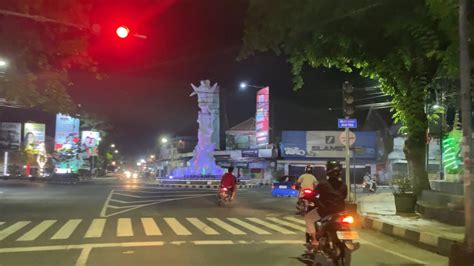 suasana kebumen kota  tugu lawet  arah barat alun alun kebumen