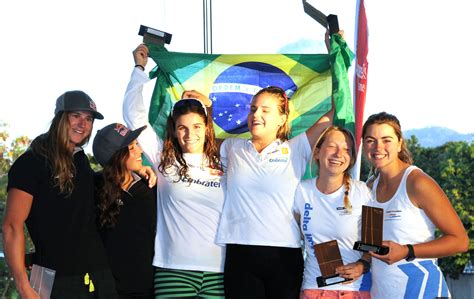 Martine Grael E Kahena Kunze Conquistam T Tulo Em Evento Teste