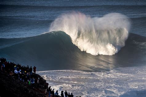 Surf Sessions S1 E5: best Nazare moments from 2017/2018