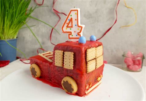 Feuerwehrauto Kuchen Tat Tata F R Den Kindergeburtstag Backen