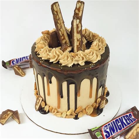 Kekukis Pastry Chef On Instagram Y Aca La Torta Snickers Cake